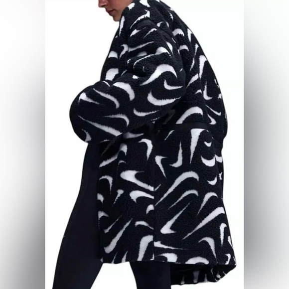 Nike Sportswear - Women's Sherpa Jacket - Picture 5 of 7